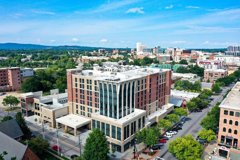 Homewood Suites By Hilton Greenville Downtown Екстериор снимка