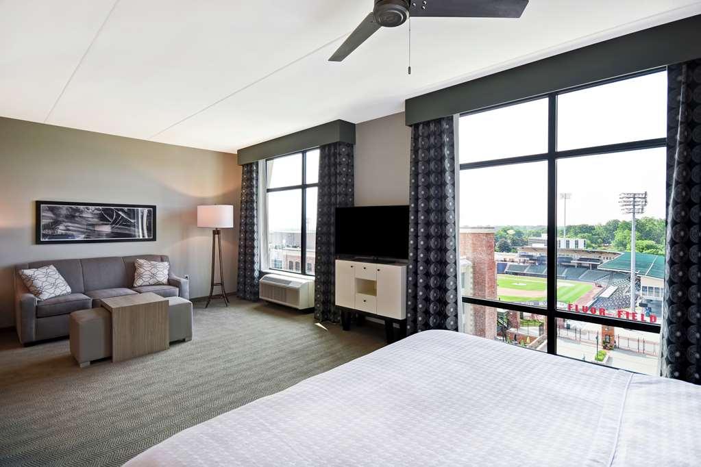 Homewood Suites By Hilton Greenville Downtown Стая снимка